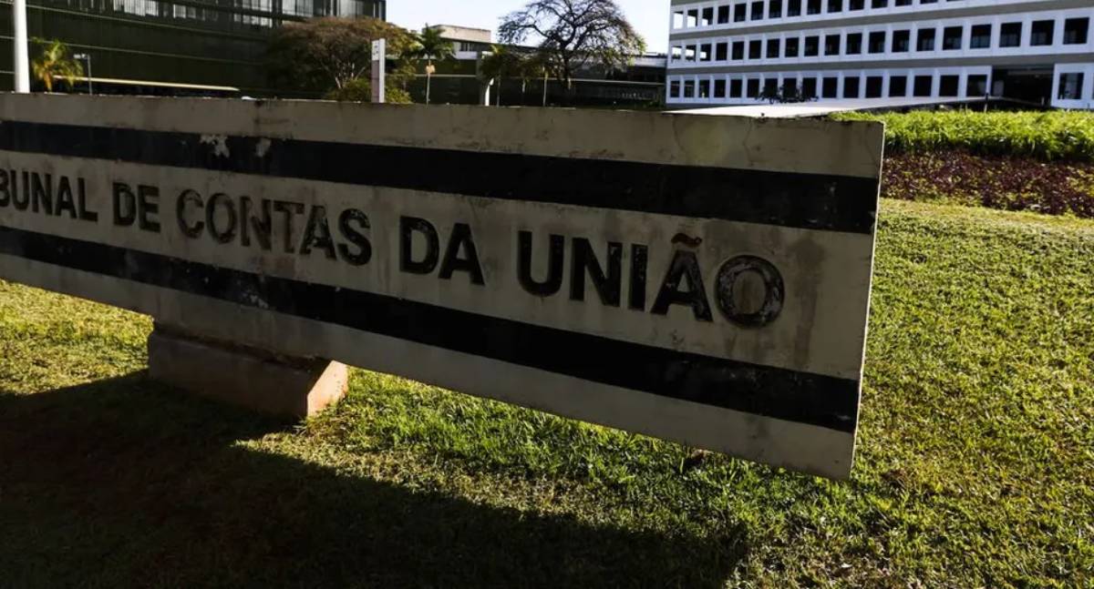 Lula sanciona lei que autoriza governo a mirar o piso da meta fiscal em 2025