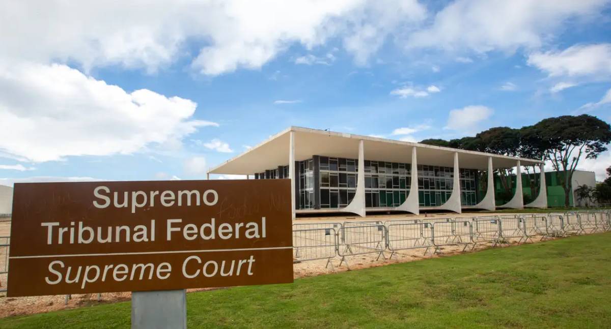 Maioria no STF referenda decisões de prisão de Bolsonaro e seis réus