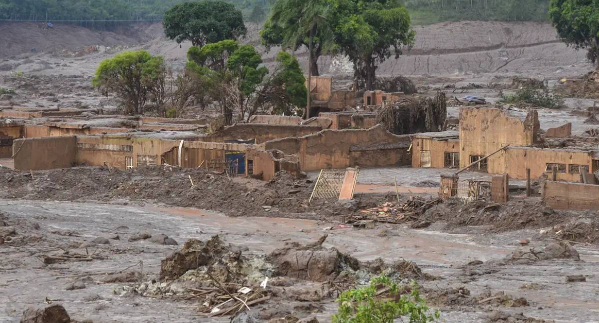 Mariana: 10 anos após desastre, Mônica Santos e vítimas ainda buscam justiça