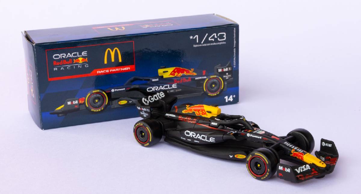 McDonald’s lança réplica do RB21 em parceria com Red Bull Racing