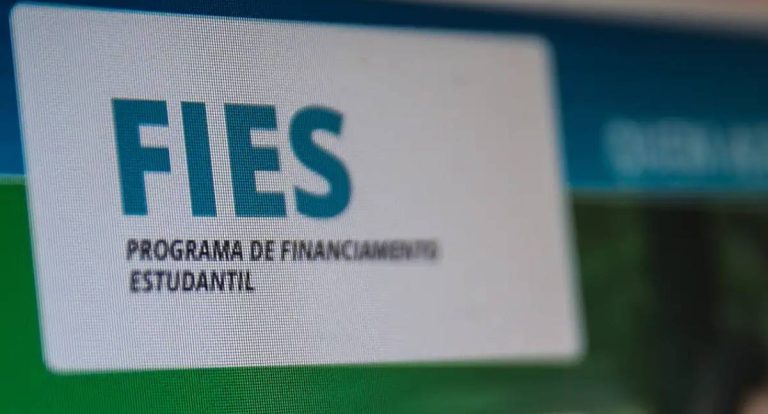 MEC convoca lista de espera de vagas remanescentes do Fies 2025