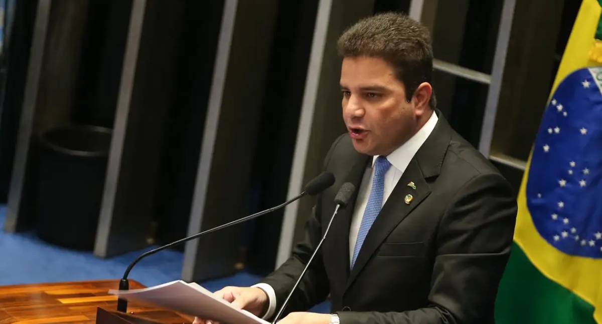 Mendes suspende julgamento de governador do Acre no STJ por 15 dias