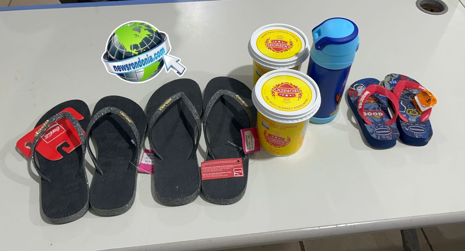 Mulher é presa por furto de Havaianas em supermercado na zona leste