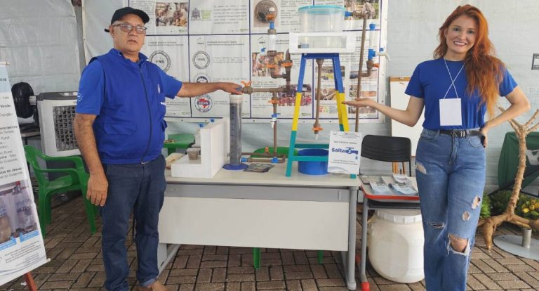 Na Agrotec, Funasa mostra como transformar água suja em potável com mecanismo barato