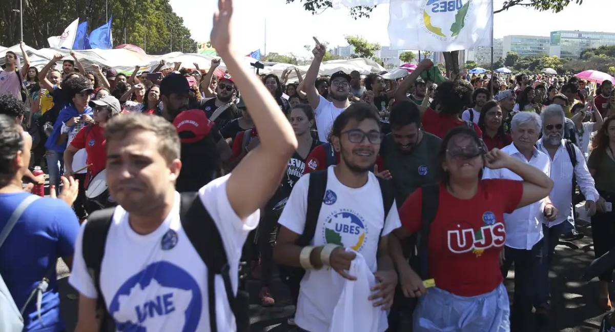Número de trabalhadores sindicalizados para de cair e atinge 9,1 milhões em 2024