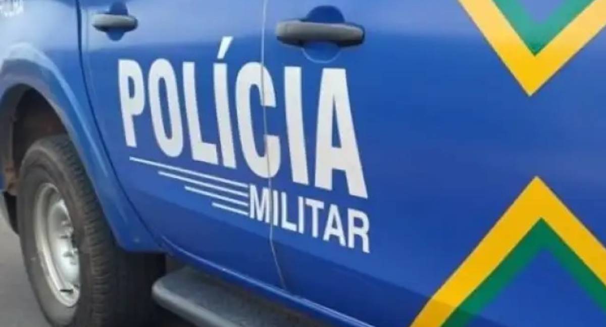 Paciente agressivo causa confusão em hospital e é contido pela PM