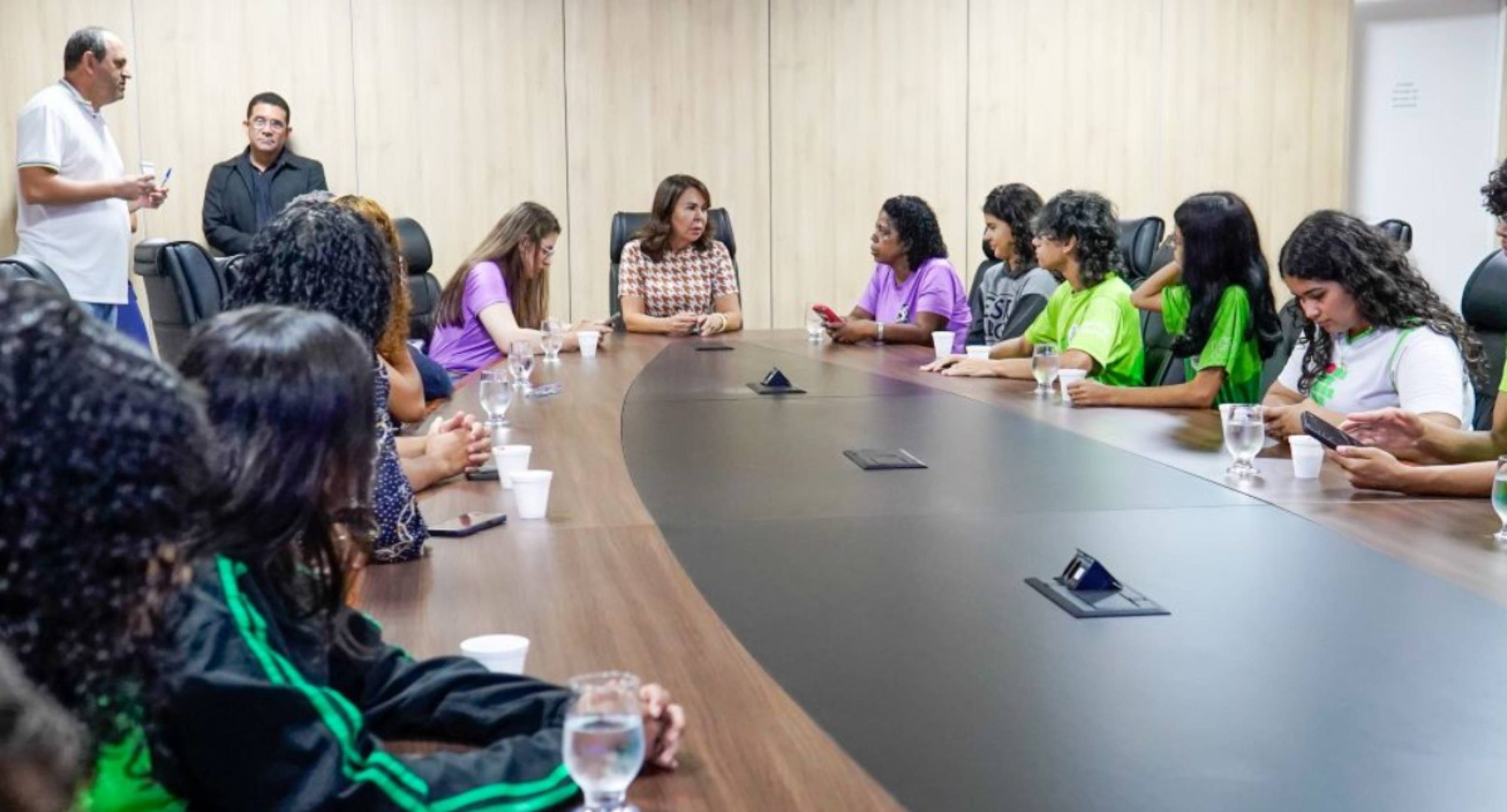 Pais e alunos do Ifro Ariquemes agradecem deputados por recursos destinados ao transporte escolar