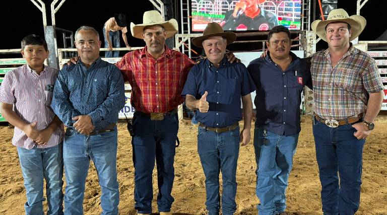 Pedro Fernandes celebra sucesso do Rodeio Expocampo em Campo Novo