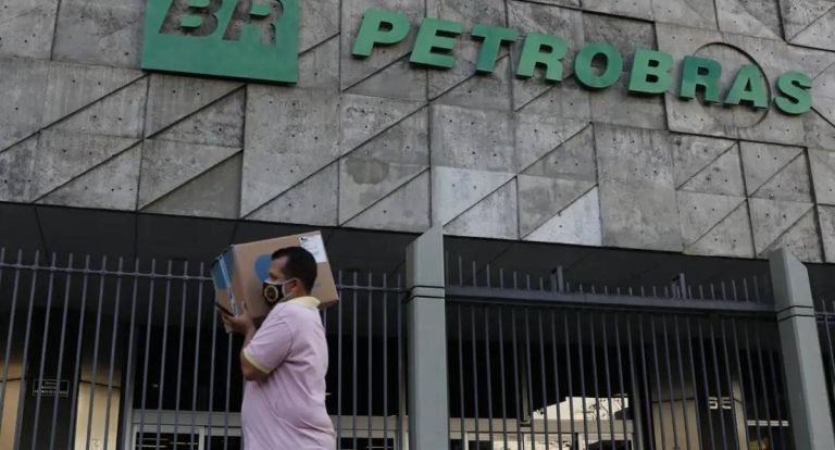 Petrobras anuncia plano de US$ 109 bilhões em Investimento Petrobras