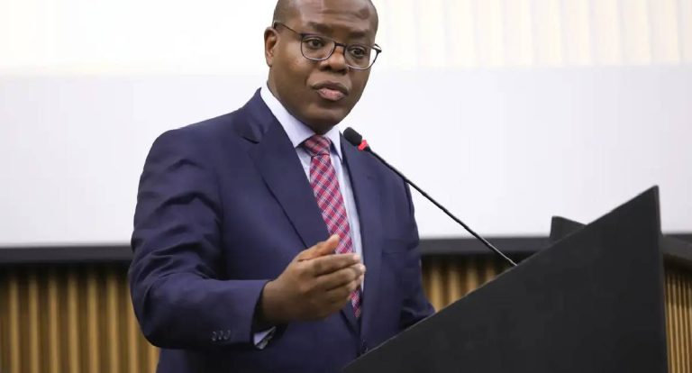 PF aponta ex-ministro Silvio Almeida por importunação sexual 