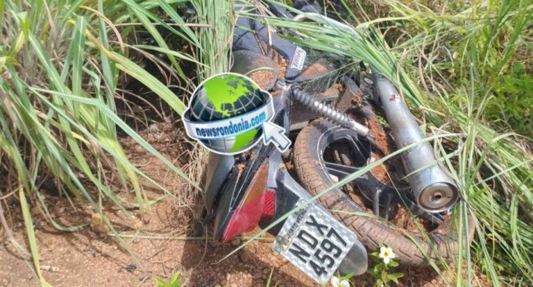 PM recebe denúncia e encontra moto furtada em matagal no Cascalheira