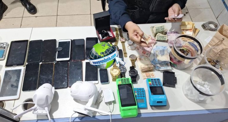 Polícia Militar prende dupla e recupera materiais furtados de academia