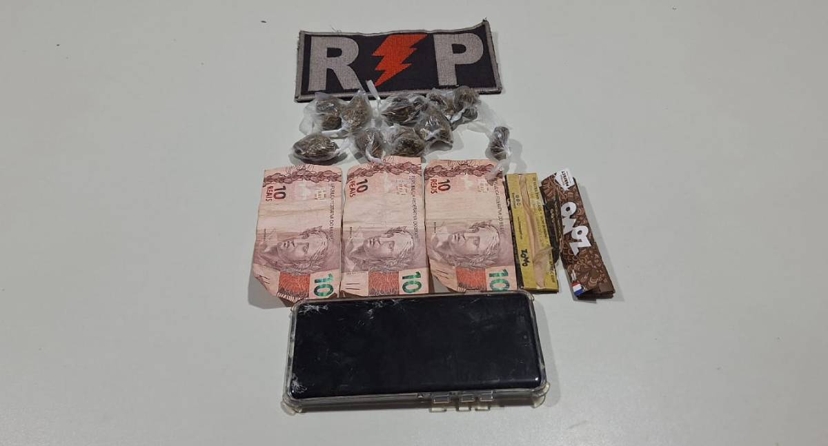 Polícia Militar prende jovem por tráfico de drogas no Orgulho do Madeira