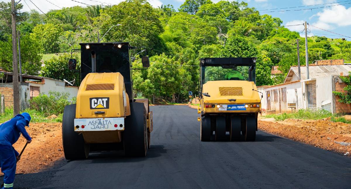 Prefeitura de Jaru beneficia moradores do Setor 07 com novas obras de asfalto