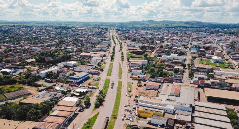 Prefeitura de Jaru convoca aprovados para os cargos de auditor fiscal e zelador