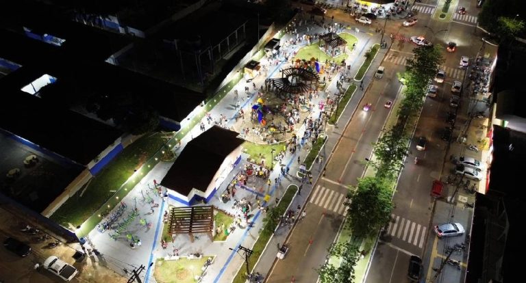 Prefeitura de Jaru reinaugura Praça Dom Pedro I com novo visual e área de lazer ampliada