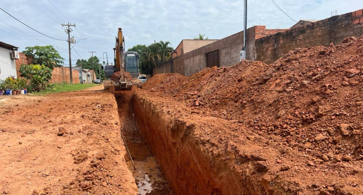 Prefeitura de Porto Velho realiza obra de drenagem para prevenir alagamentos no bairro Igarapé