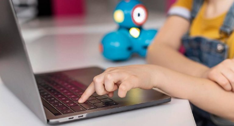 Prefeitura e INSS firmam parceria para agilizar perícias de crianças com deficiência