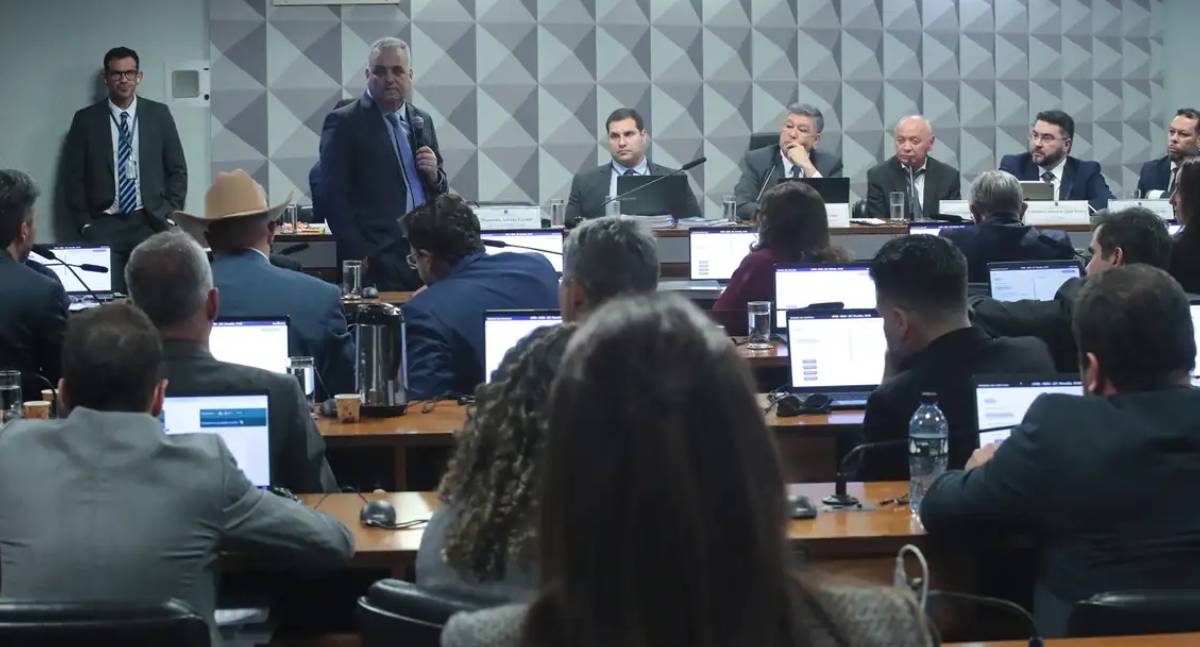 Presidente da CBPA nega que entidade seja fantasma em depoimento na CPMI