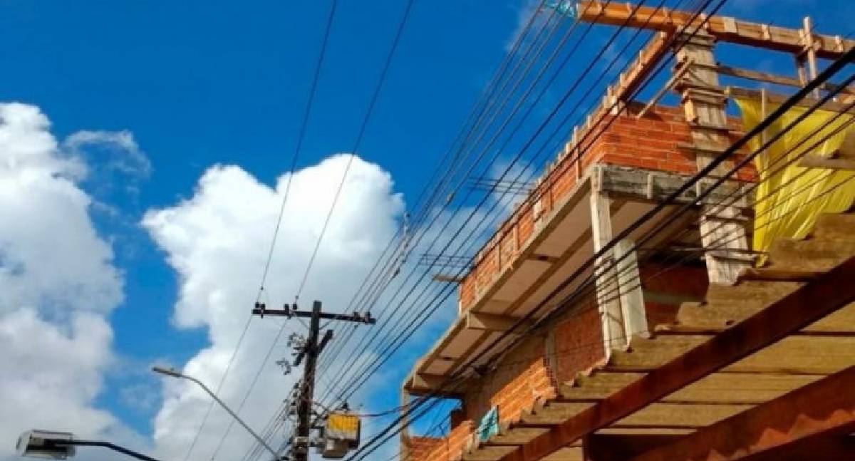 Profissionais da construção civil lideram acidentes com energia elétrica no país