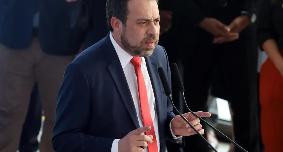 Programa do governo quer aprofundar conexão com as periferias em todo o país