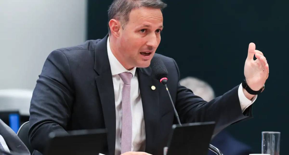 Relatório da PL Antifacção subordina atuação da PF a pedido de governador