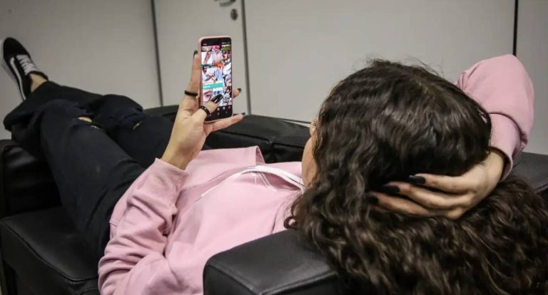 SaferNet promove live para pais e mães sobre segurança e supervisão na internet