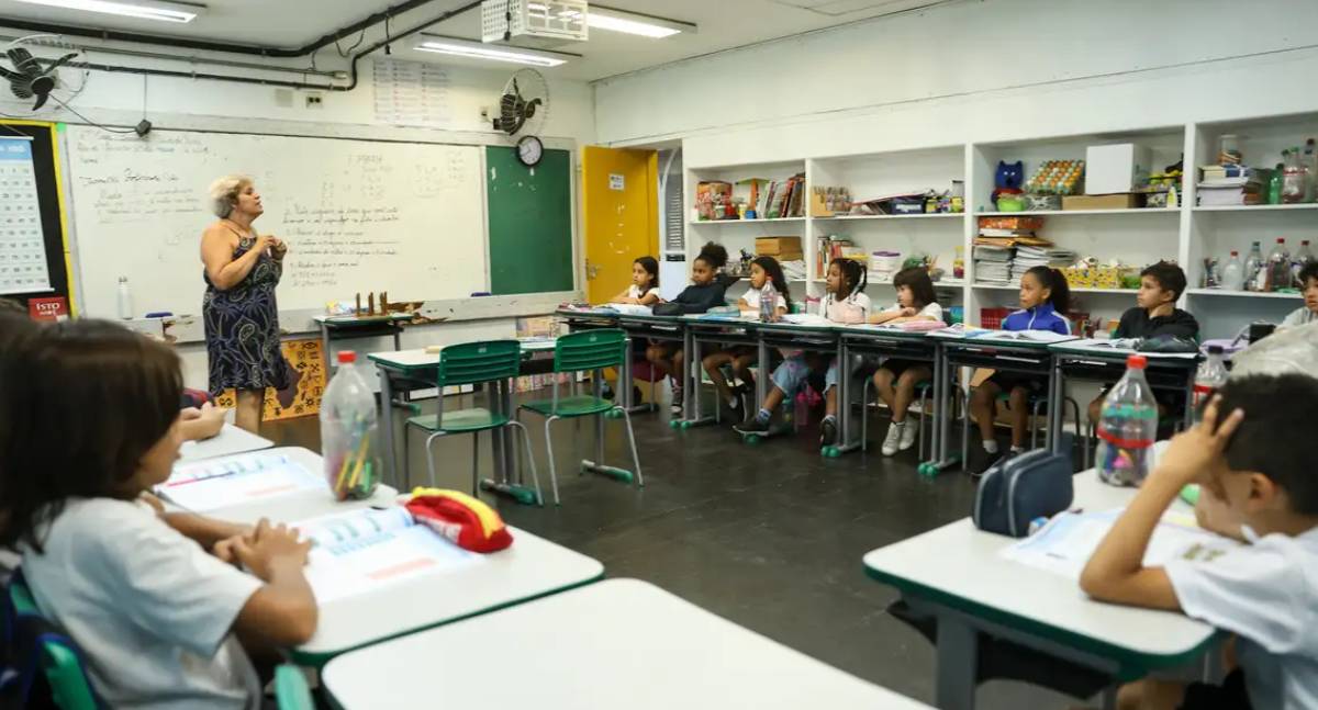 STF analisa se recreio deve integrar jornada de trabalho de professores