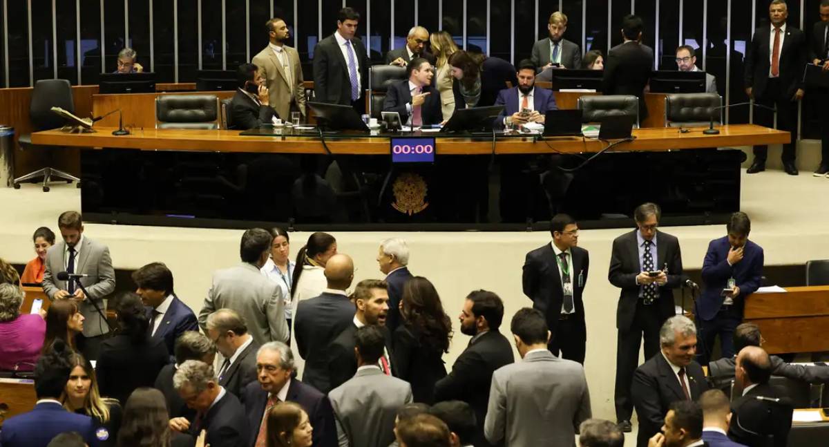 Substitutivo do PL Antifacção de Derrite pode limitar atuação do Ministério Público, dizem especialistas