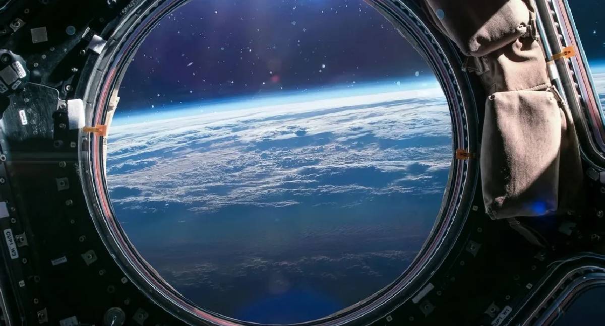 Agência seleciona brasileiros para viagem gratuita ao espaço