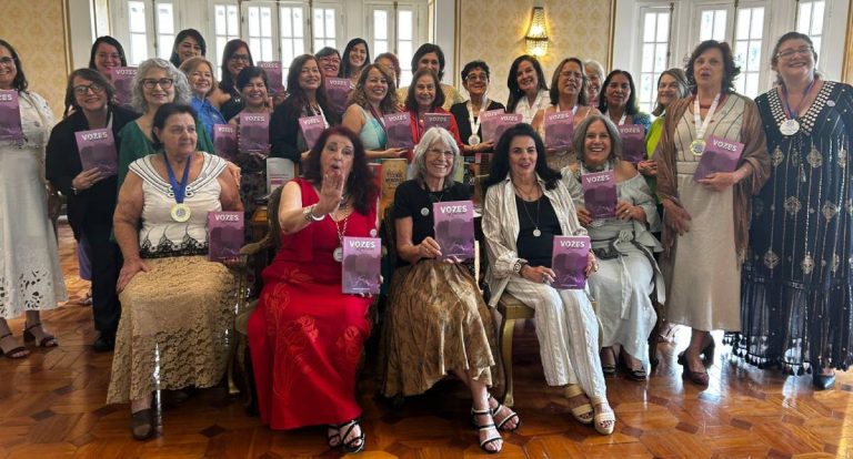 AJEB Rondônia é destaque em coletânea literária Vozes Libertas em Minas Gerais