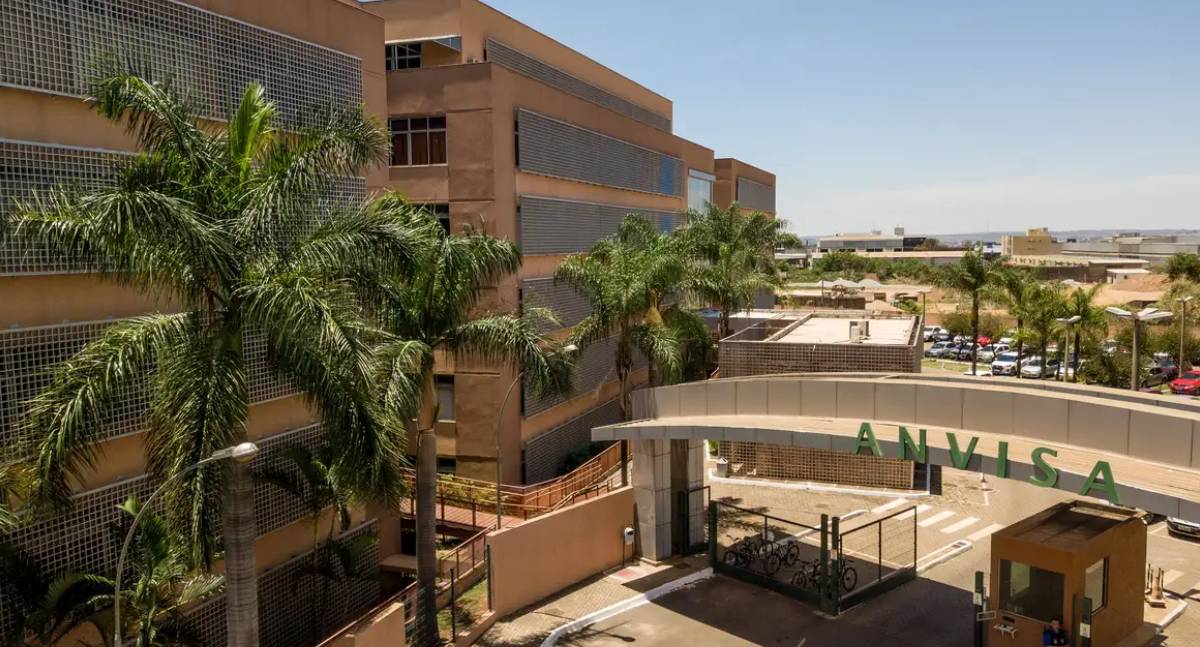 Anvisa suspende tônico capilar e proíbe cosméticos e medicamentos sem registro