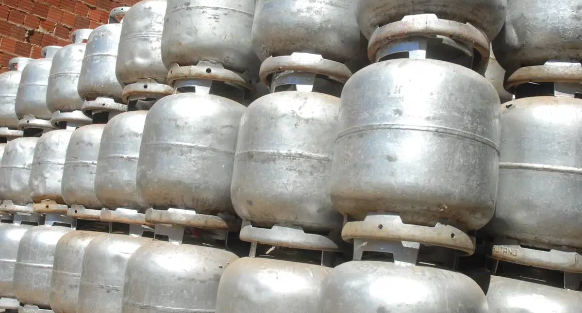 Auxílio Gás de R$ 110 é pago a beneficiários com NIS final 3 nesta sexta