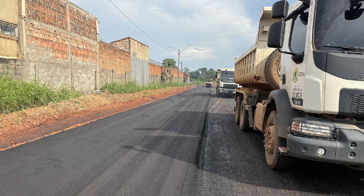 Bairro Novo Horizonte recebe 650 metros de asfalto na Rua Circular I