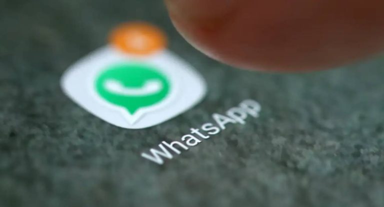 Brasileiro fala menos de política no WhatsApp e evita conflitos