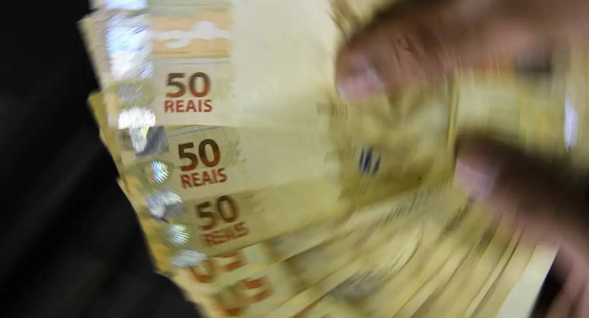 Câmara aprova regras mais rígidas para devedor contumaz