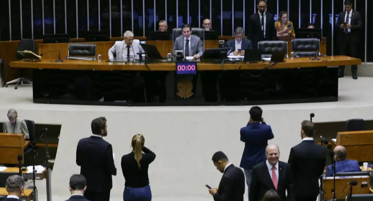 Câmara pode votar hoje projeto que endurece regras contra devedor contumaz