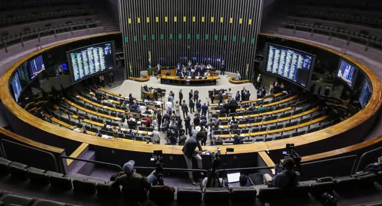 Câmara votará cassação dos mandatos de Carla Zambelli, Ramagem e Glauber Braga