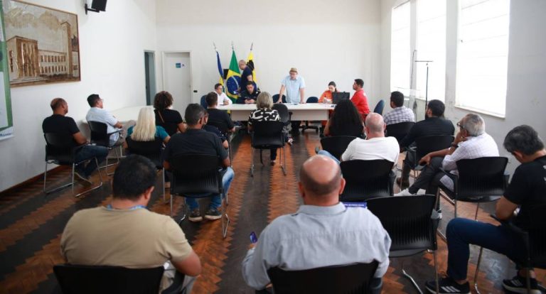 Carnaval 2026 tem últimos ajustes definidos em reunião no Prédio do Relógio