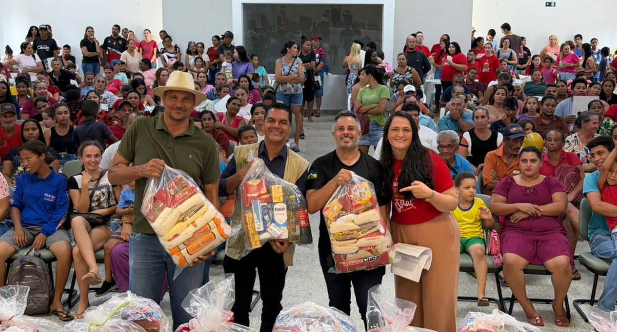 Cássio Gois destina recursos para entrega de 300 cestas básicas em Nova Brasilândia