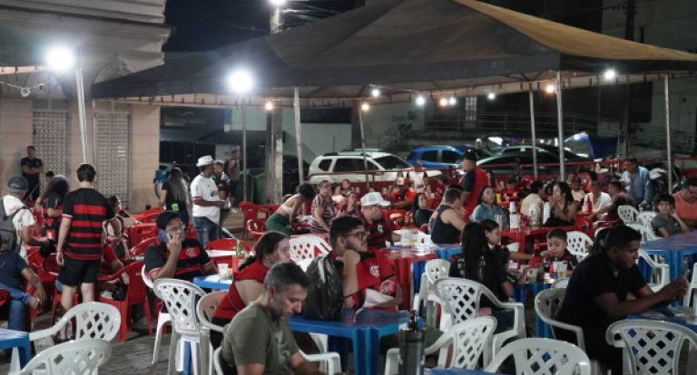Celebração do Dia do Samba reúne comunidade no Mercado Cultural