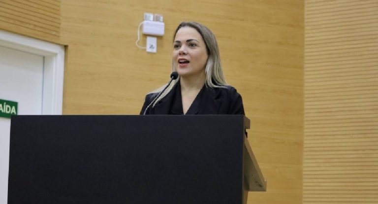 Cláudia de Jesus cobra implementação da lei que divulga lista de condenados por violência contra a mulher em Rondônia