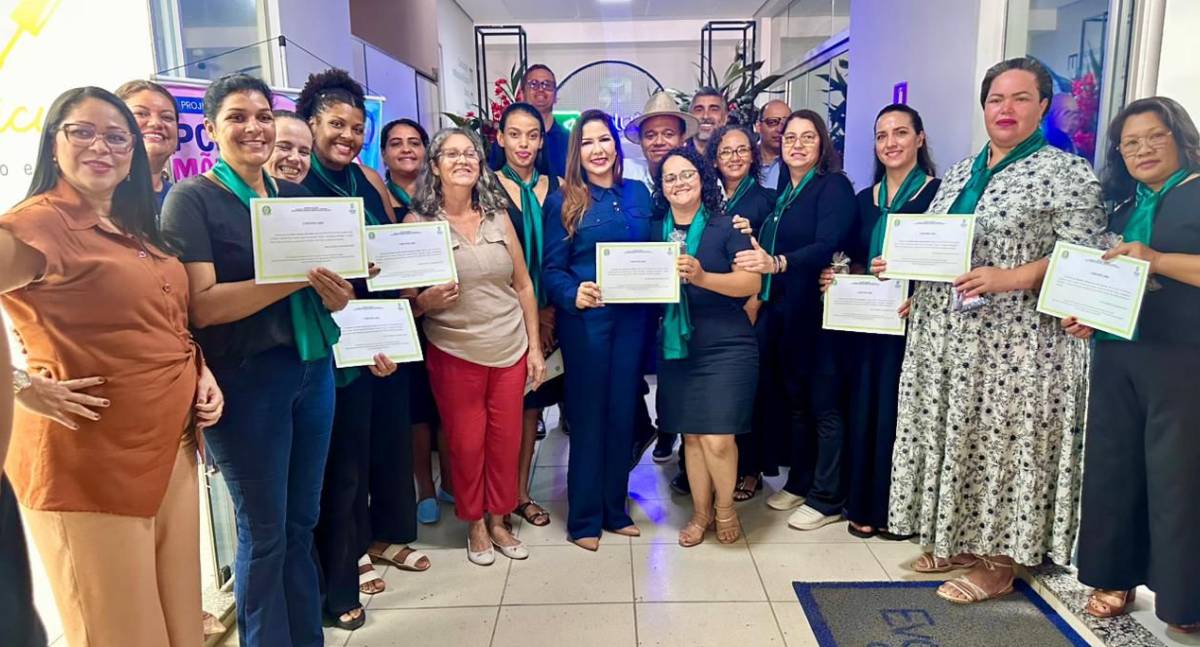Cristiane Lopes participa de certificação de curso para Mães Atípicas em Ji-Paraná