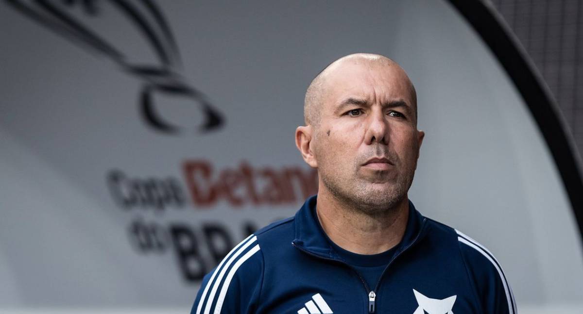 Cruzeiro anuncia a saída de Leonardo Jardim após eliminação na Copa do Brasil