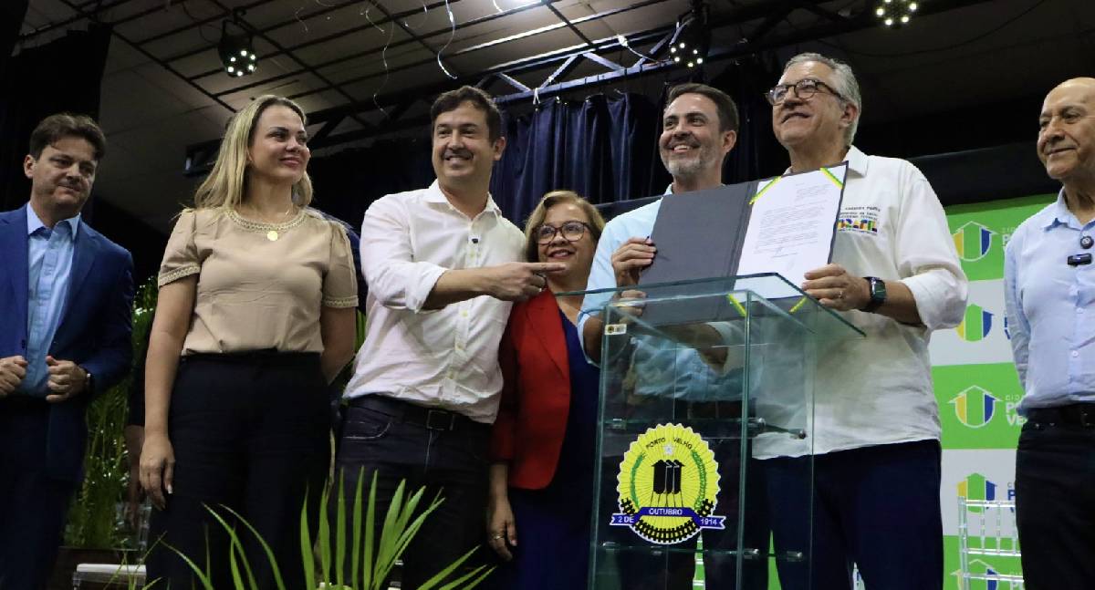 Deputada Cláudia de Jesus participa de agenda histórica da saúde em Porto Velho