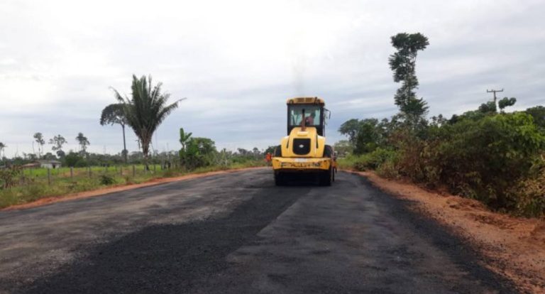 Deputado Alex Redano solicita operação tapa-buracos na RO-140, em Cacaulândia