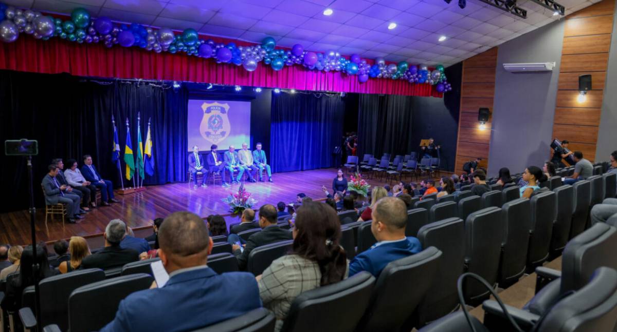 Dia do Perito Criminal é celebrado com entrega da Medalha Cícero de Souza