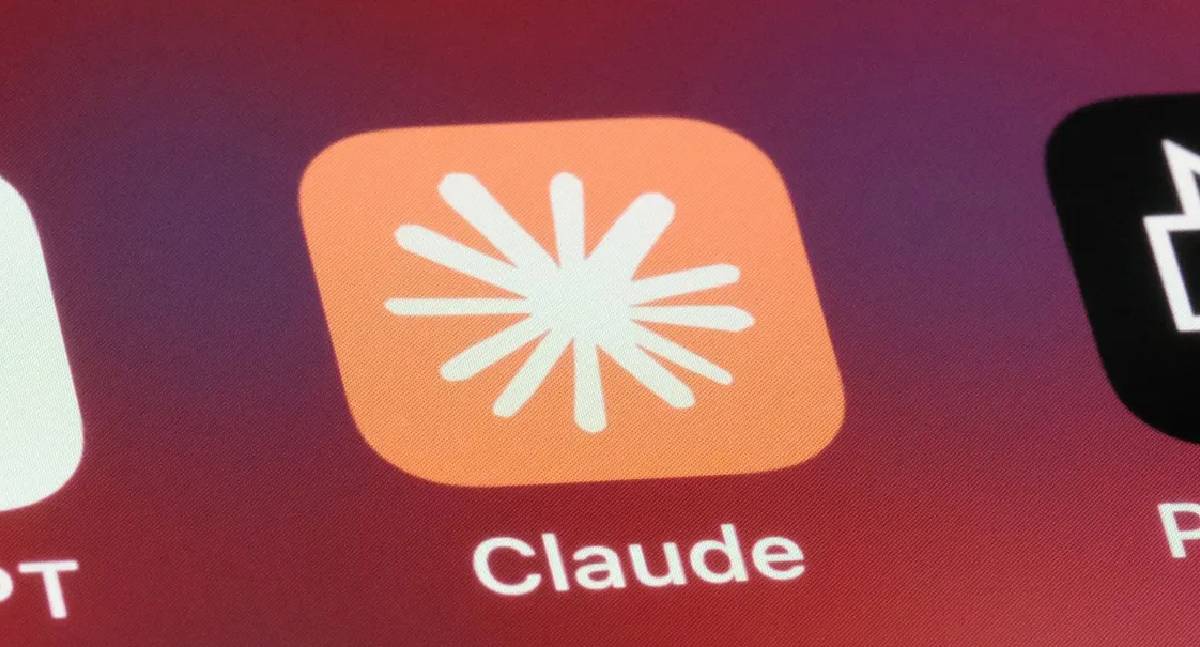 Dona da IA Claude anuncia compra de plataforma de JavaScript e TypeScript