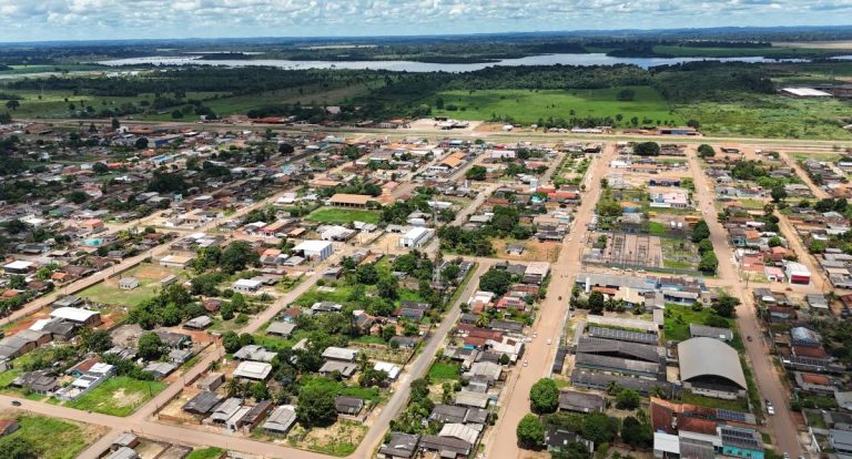 Dra. Taíssa e vereadora Kenia fortalecem ações para Itapuã do Oeste em uma retrospectiva de parceria e resultados