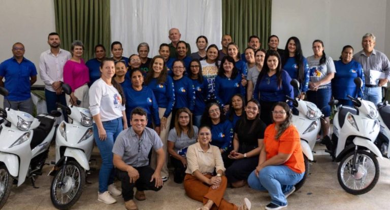 Dra Taíssa visita Alto Paraíso e elogia decoração natalina